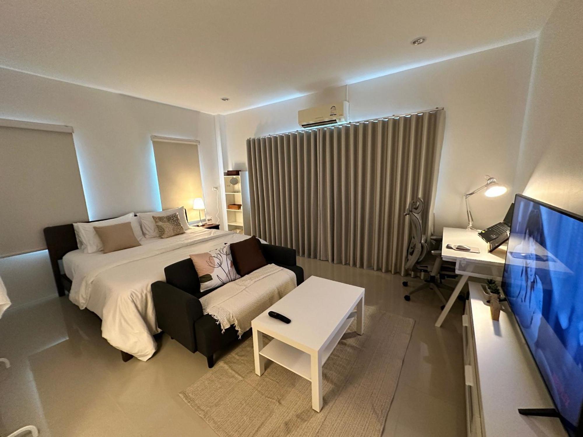 White Haven - Homestay For Ladies, Couple, Family Chanthaburi Bagian luar foto