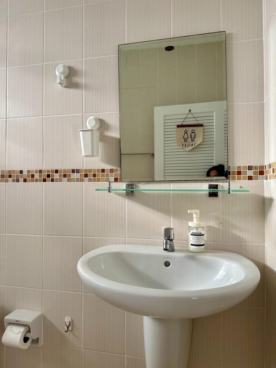 White Haven - Homestay For Ladies, Couple, Family Chanthaburi Bagian luar foto